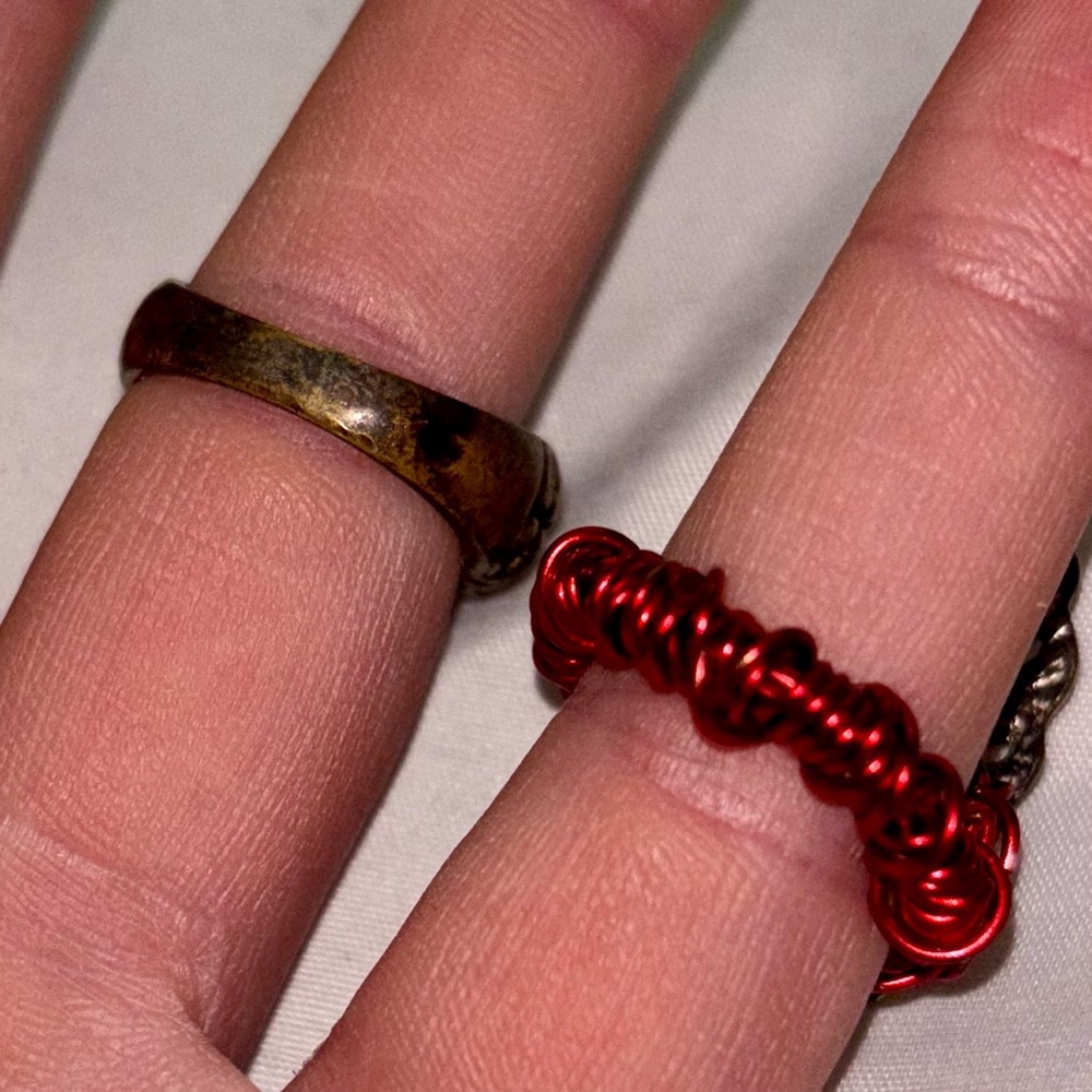 Red Rings Two Costume Jewelry - Picture 6 of 10